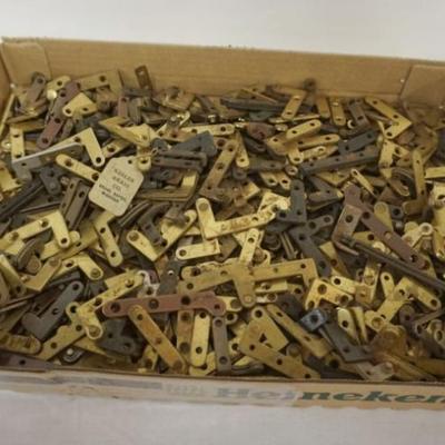 1187	LARGE SELECTION OF VINTAGE HARDWARE GREAT FOR PROJECTS & RESTORATION
