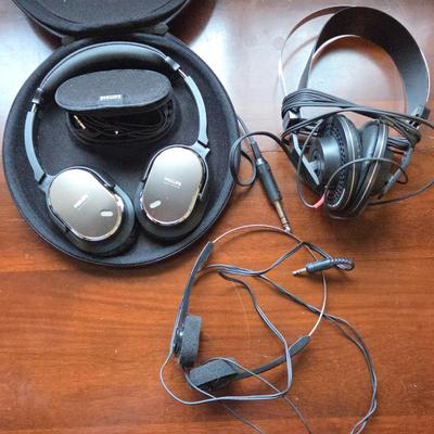  Philips Noise Cancelling Headphones with Carry Case & Vintage Wired Headsets Lot