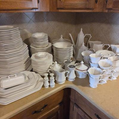 Castleton Independence Ironstone/Nikko Classic Collection White Octagonal Dinnerware Set 