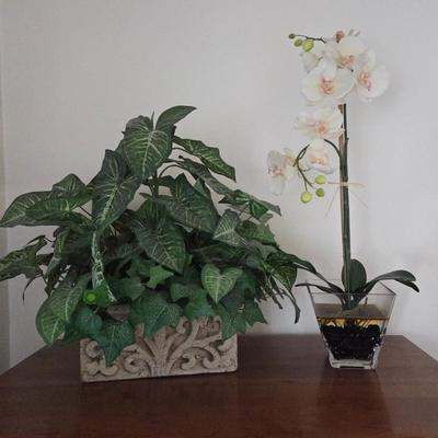 Decorative Faux Plant Arrangement – Ivy Planter & Faux Orchid in Glass Vase