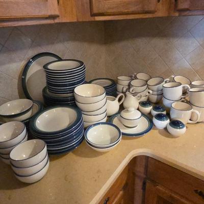 Pfalzgraff Blue & White Stoneware Dinnerware Set – Plates, Bowls, Mugs & Serving Pieces