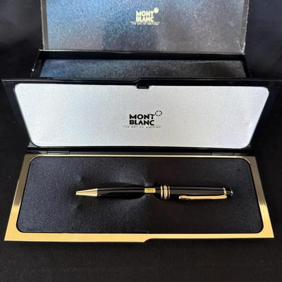 Mont Blanc MeisterStuck Pen In Gold