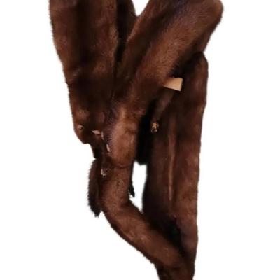 Vintage Full-Body Mink Fur Scarf / Wrap