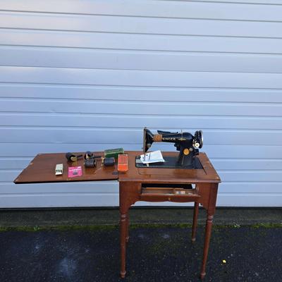 Singer Sewing Machine B.R. 7