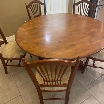 Ethan Allen Table And Chairs 