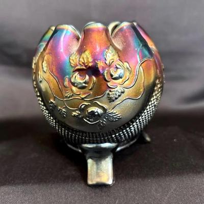 Northwood Carnival Glass Roses Pattern