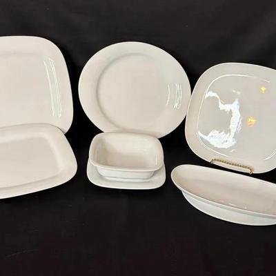 Corby Hall Assorted Display White Plates