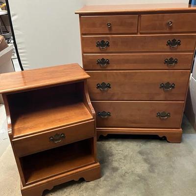 Vintage Ethan Allen Chest of Drawers & Nightstand – Solid Wood Bedroom Set