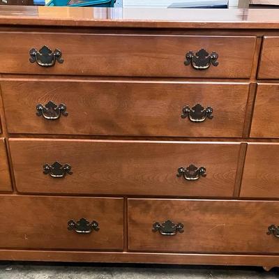 Vintage Ethan Allen 9 Drawer Dresser With Mirror – Solid Wood Bedroom Furniture