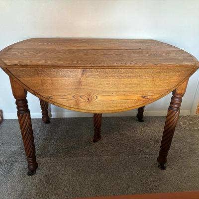 Vintage Drop-leaf Table With Spiral-turned Legs On Casters