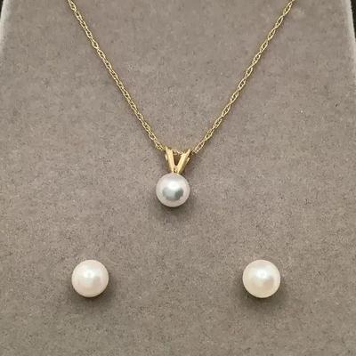 14K Gold And Pearl Necklace And Earrings Set