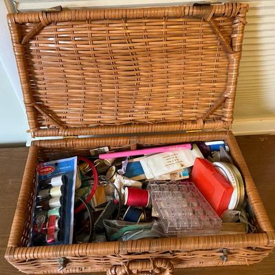 Sewing Accessories With Case
