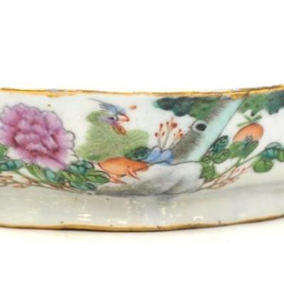 19th c CHINESE FAMILLE ROSE FOOTED BOWL