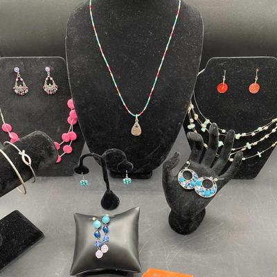 BU206 Mixed Beaded Jewelry