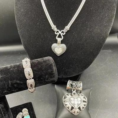 BU198 Classic Pieces That Shine!