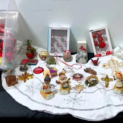 BU226 Touches Of Christmas!!