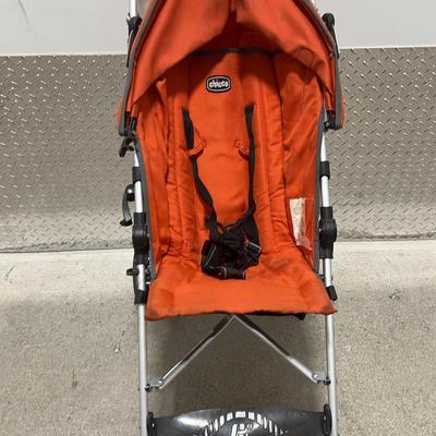 BU196 Chicco Stroller