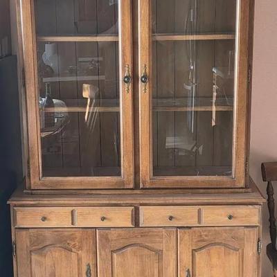 2 Piece China Hutch Cabinet