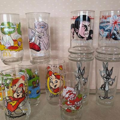 Star Trek, Peanuts, Strawberry Short Cake, Bugs Bunny, E.T, And Other Vintage Glass Cups