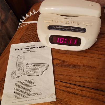 Lenoxx Sound Telephone Clock Radio & Hidden Rotary Phone