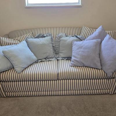 Blue & White Lazy Boy Couch With Sleeper
