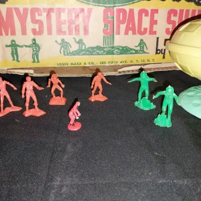 Sale Photo Thumbnail #22: COMES WITH BASE FOR SHIP TO SIT ON