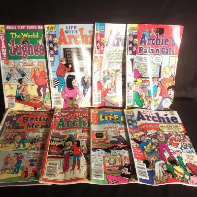 Sale Photo Thumbnail #505: JUGHEAD-BETTY & ME-PALS & GALS, 8 TOTAL