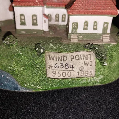 Sale Photo Thumbnail #534: 6384/9500 WIND POINT-"SEASIDE TREASURES" TRINKET BOX