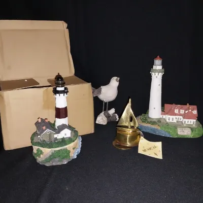 Sale Photo Thumbnail #529: 6384/9500 WIND POINT-"SEASIDE TREASURES" TRINKET BOX