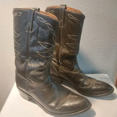 Sale Photo Thumbnail #494: SIZE 13 D IN VERY GOOD CONDITION