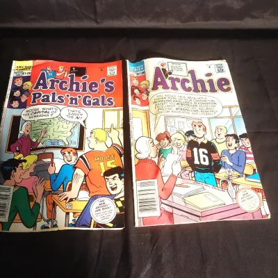 Sale Photo Thumbnail #508: JUGHEAD-BETTY & ME-PALS & GALS, 8 TOTAL