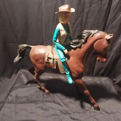 Sale Photo Thumbnail #264: 3 HORSES-LADY RIDER AND ACCESSORIES