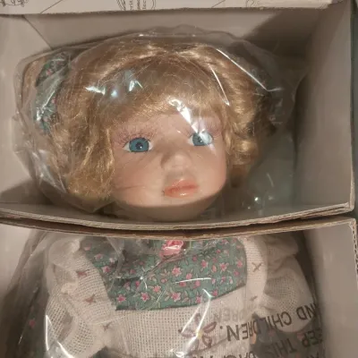 Sale Photo Thumbnail #456: NEW IN BOX BY HERITAGE SIGNATURE COLLECTION. MEASURES  16" TALL WITH WAGON