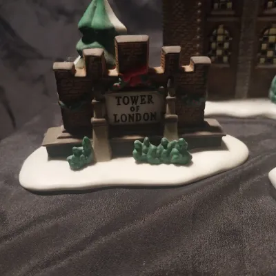 Sale Photo Thumbnail #363: COMES WITH LANSCAPE AND CAROLER