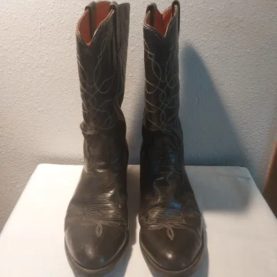 Sale Photo Thumbnail #493: SIZE 13 D IN VERY GOOD CONDITION