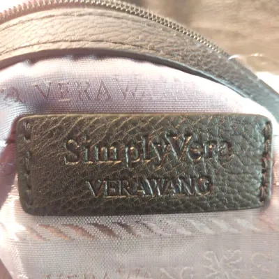 Sale Photo Thumbnail #378: SIMPLYVERA HAS LARGE DEPARTMENT IN MIDDLE 2 ZIPPERED AREA ON SIDES-BOOTS SIZE 8. BOTH IN LIKE NEW CONDITION