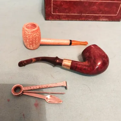 Sale Photo Thumbnail #341: OLD BTIER TOBACCO TIN-4 VINTAGE PIPES AND PACKER