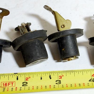 Lot of Boat Plugs 4 ALL SELLING FOR 1 MONEY