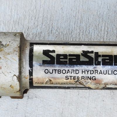 Outboard Seastar Sea Star Hydraulic Steering Cylinder
