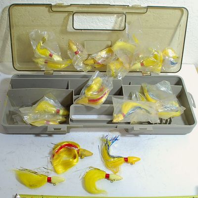 Daiwa Tackle Box & Contents 23 Brand New Yellow Bucktail Jigs (3/4 oz and Several Are 1 1/4 oz) (Jax9)