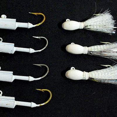 Lot of 17 Lead Head Jigs - Some Bucktail. (Opf2)