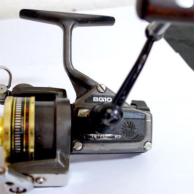 Vintage Daiwa Black Gold Spinning Reel BG10 & 2 Spare Matching Spools - Japan (Eeg4)