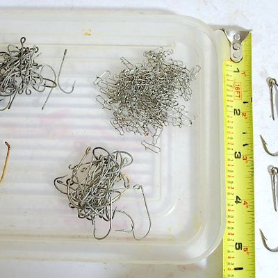 Lot of Hooks, Clips & Sleeves - All For 1 Money! (Abk6)