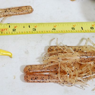 Lot of 38 Tubi Lures & 5 Lead Jig Heads BRAND NEW (Pjt4)