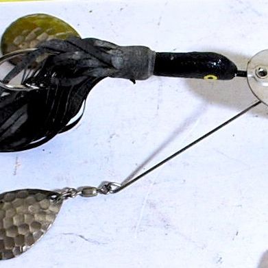 Lot of 4 Buzz Baits / Topwater Fishing Lures NICE (Vrm4)