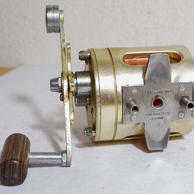 Shimano Triton Mark I Gold Professional Fishing Reel NICE! (Zac4)