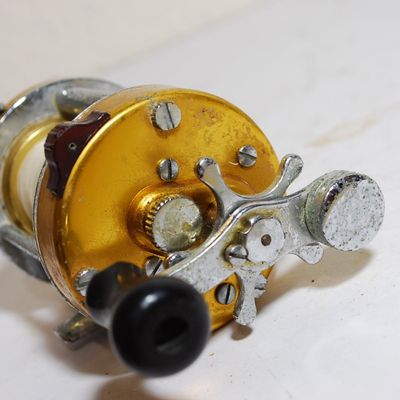 Penn 930 Levelmatic Baitcasting Reel Nice Reel! Works!