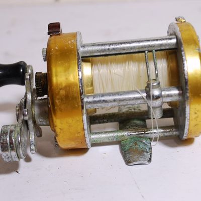 Penn 930 Levelmatic Baitcasting Reel Nice Reel! Works!