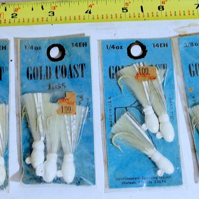 Lot of 4 Gold Coast Jigs / Bucktail & Foil Jigs 1/4 oz and 3/8 oz BRAND NEW OLD STOCK (Zok3)