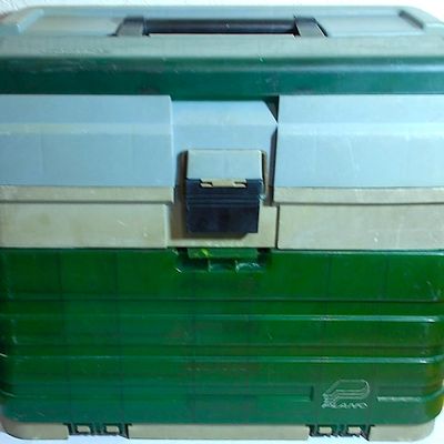 Plano Tackle Box GUIDE Series w/ 4 Drawers, 2 Top Compartments & Side Lure Holders!